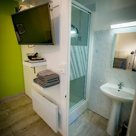 Appartement CHEVAL DE TROYES - Ecrin de calme - HYPER CENTRE Extérieur photo