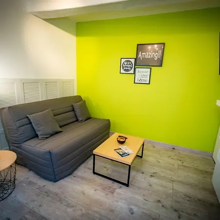 Appartement CHEVAL DE TROYES - Ecrin de calme - HYPER CENTRE Extérieur photo